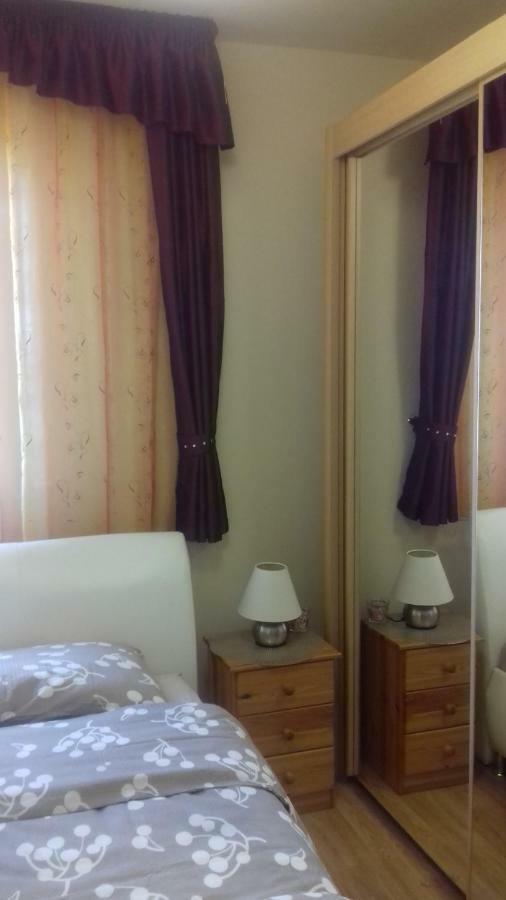 Benelise Apartman Heviz Bagian luar foto